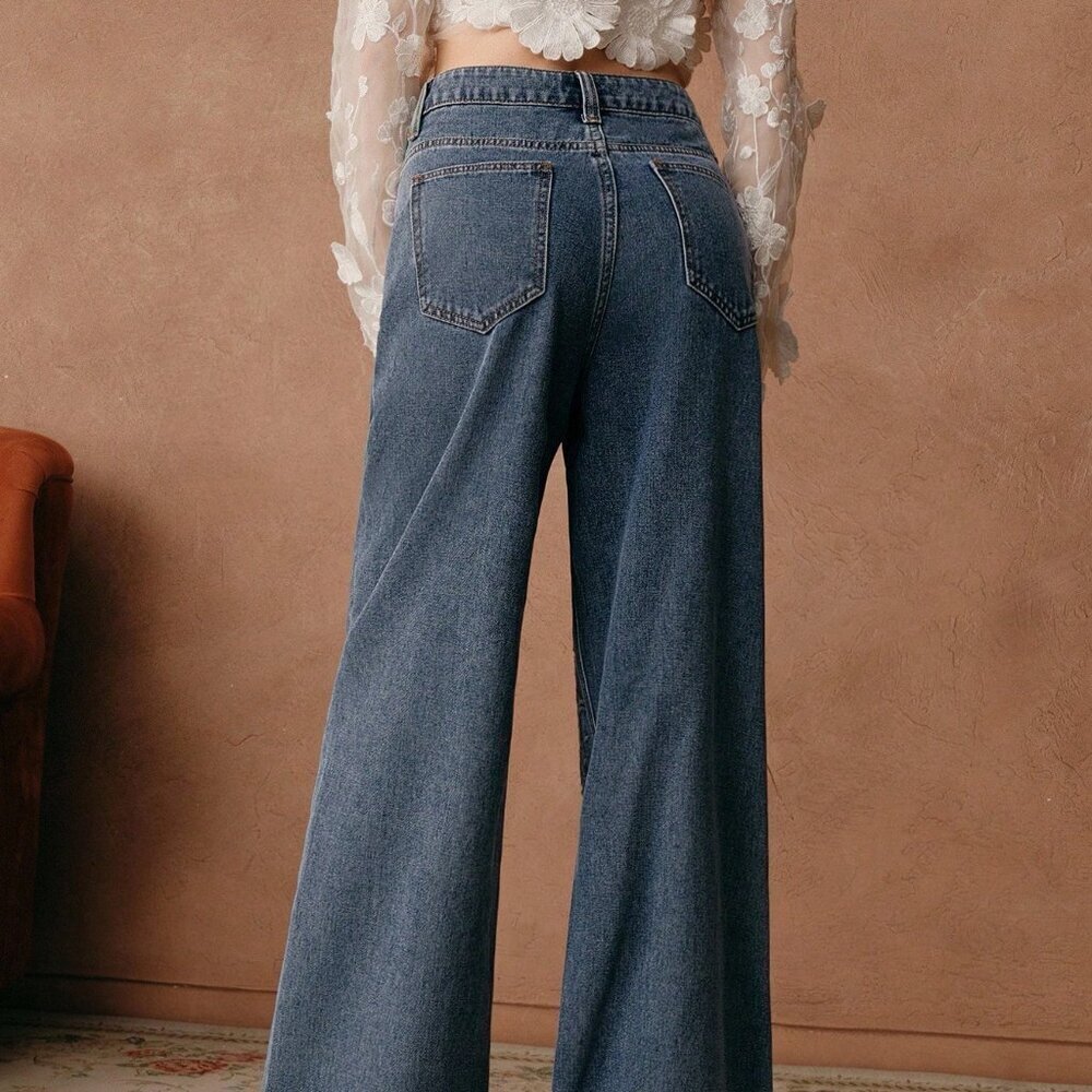 Blue Elegant Women's High Waist Embroidered Hollow Jeans - Picture 2 of 7